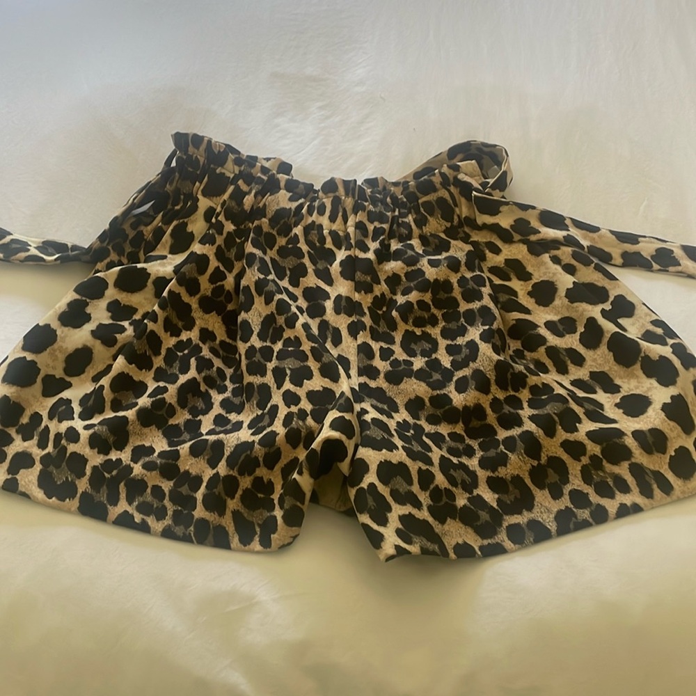 Zara leopard animal print shorts